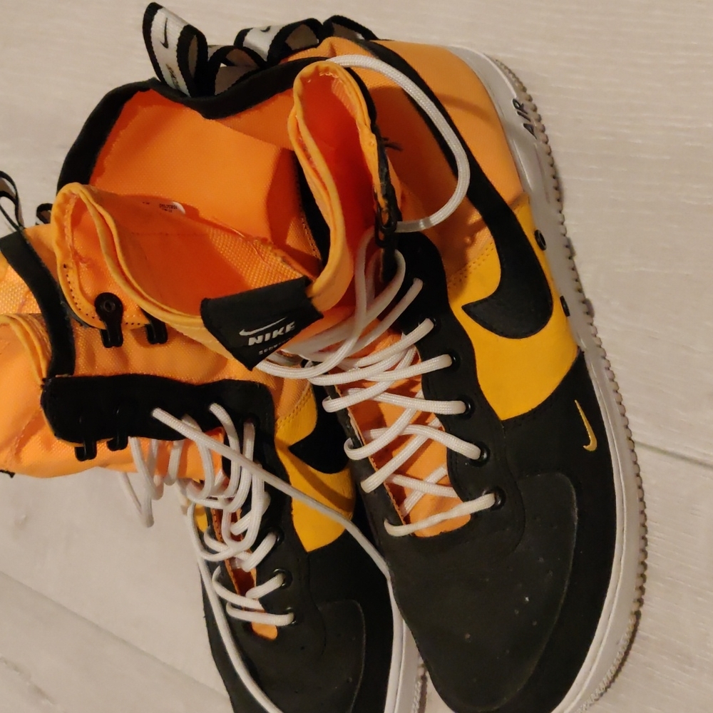 Nike Air Force 1 High